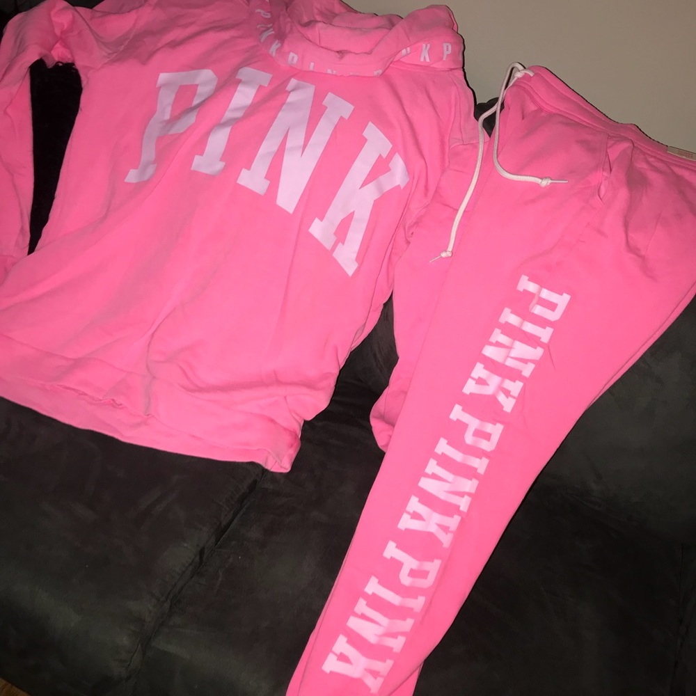 VS PINK Outfit